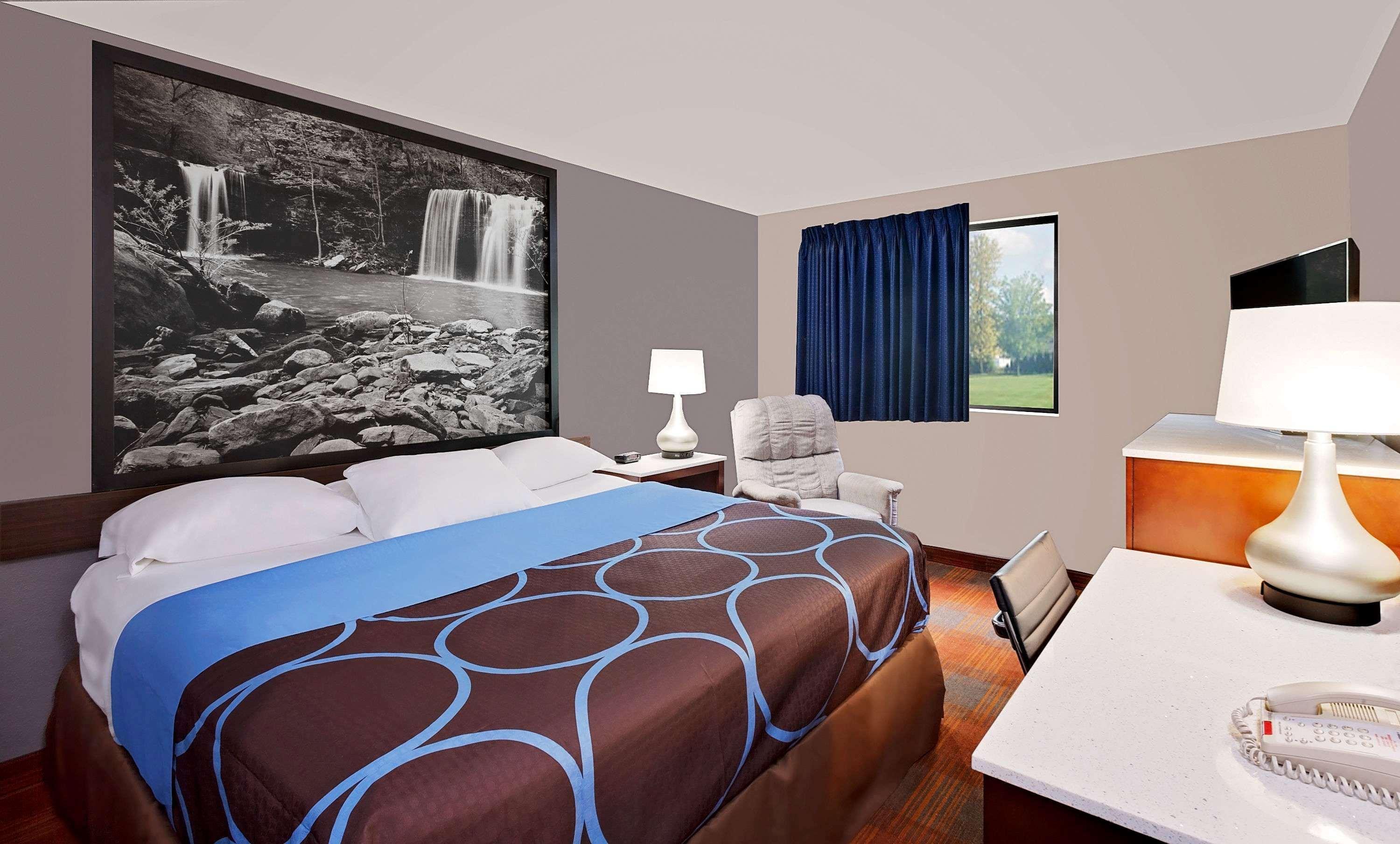 Super 8 by Wyndham Fayetteville Eksteriør billede